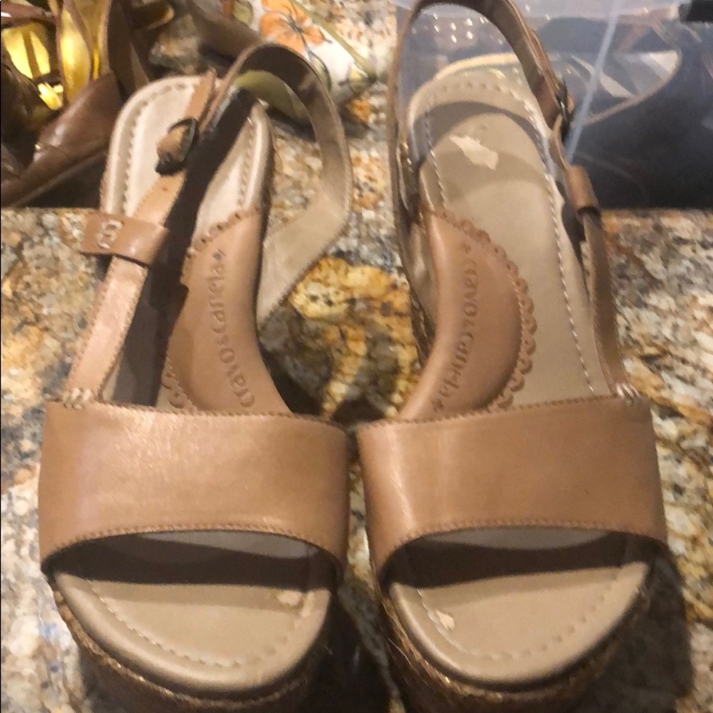 Craving & Canela platform wedge